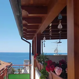 Casa Crispi 10 Gioiosa Marea